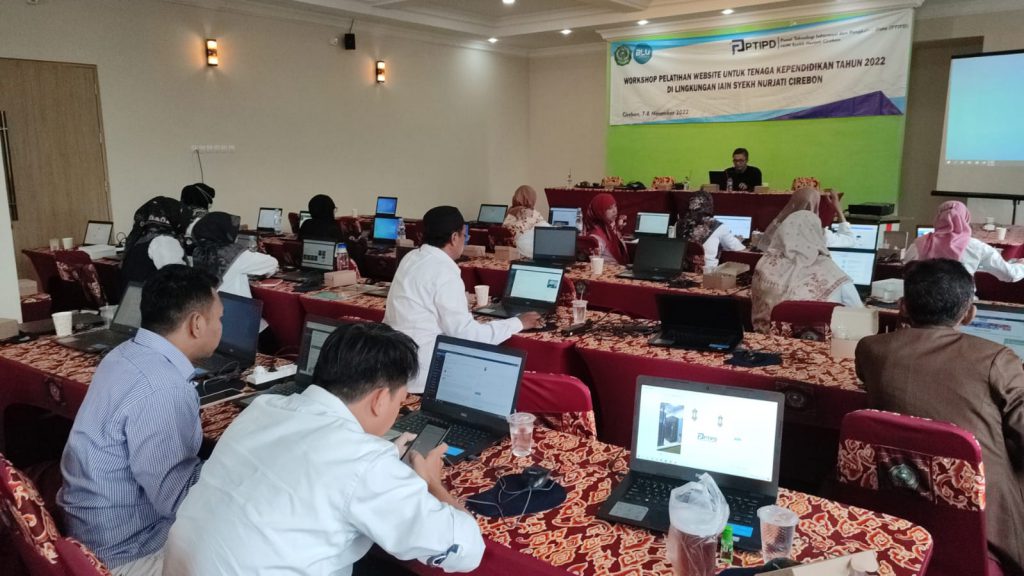 Pelatihan Website Tenaga Kependidikan